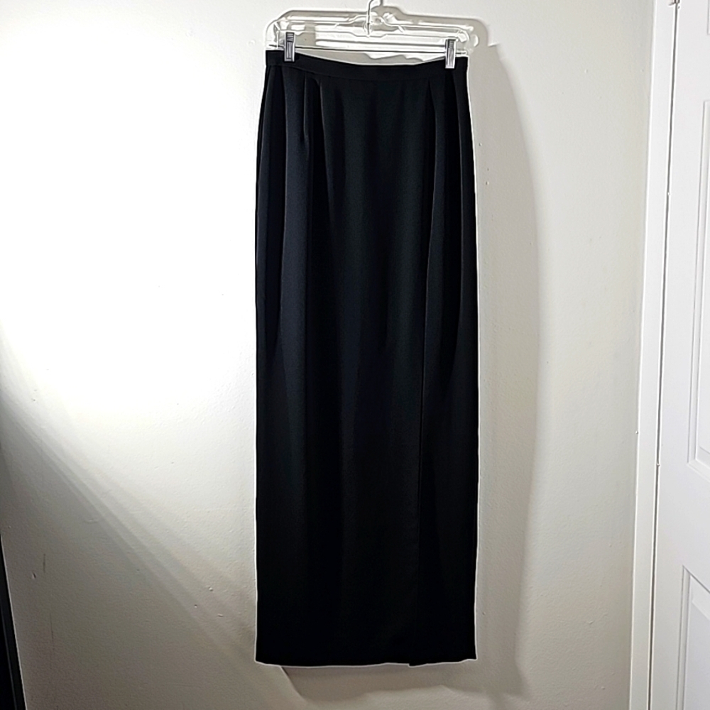Adrianna Parell black maxi skirt. SIZE 8. 22" slit in‎ the front. Back zipper.